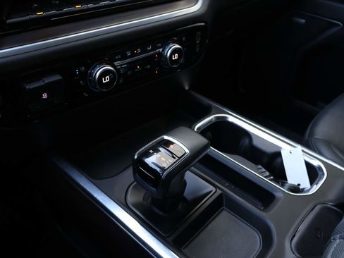 Used 2022 GMC Sierra 1500 SLT w/ SLT Premium Plus Package image 13