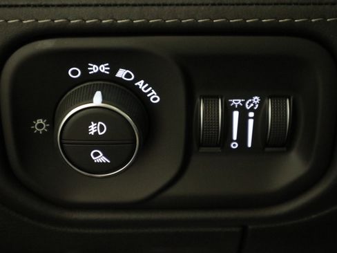 New 2026 RAM 1500 Limited AWD/4WD image 32