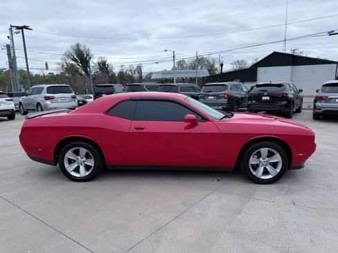 Used 2023 Dodge Challenger SXT RWD image 11