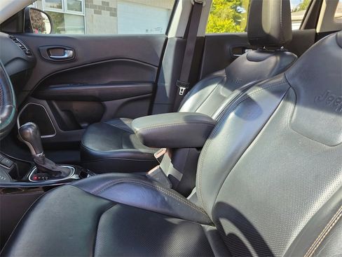 Used 2019 Jeep Compass Limited image 20