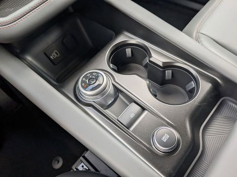 New 2026 Ford Explorer Active AWD/4WD image 13