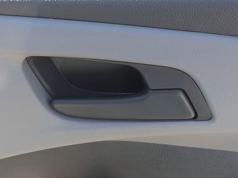 Used 2020 Chevrolet Sonic LT image 44