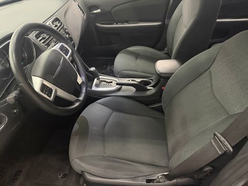 Used 2012 Chrysler 200 Touring w/ Cold Weather Group image 8