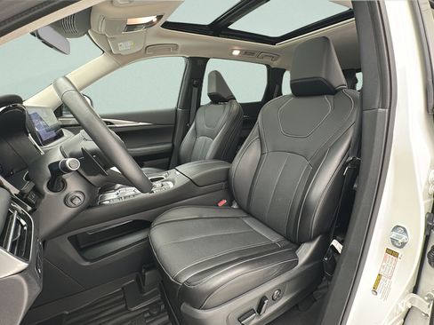 Used 2024 INFINITI QX60 Luxe AWD/4WD image 13