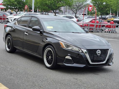 Used 2020 Nissan Altima 2.5 S FWD image 3