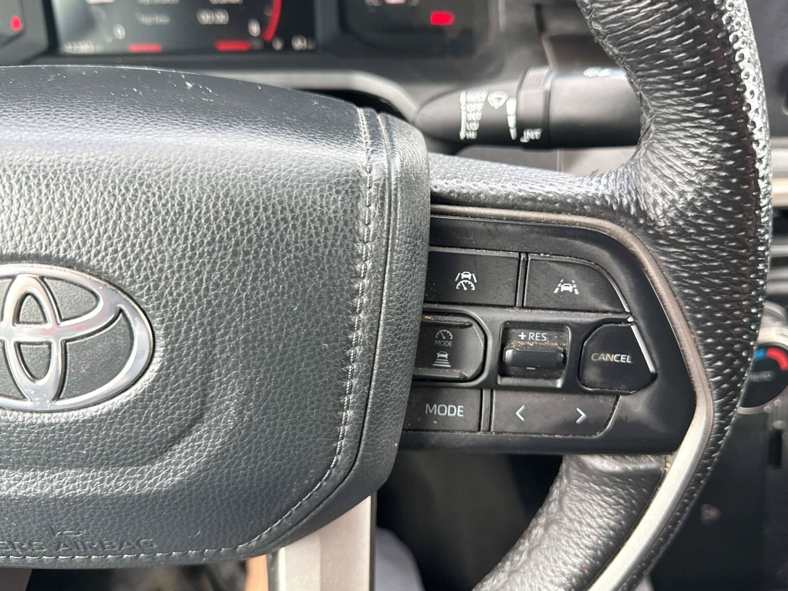 Used 2024 Toyota Tacoma SR5 AWD/4WD image 26