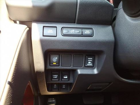 Used 2023 Nissan Frontier PRO-4X w/ Pro Convenience Package AWD/4WD image 16
