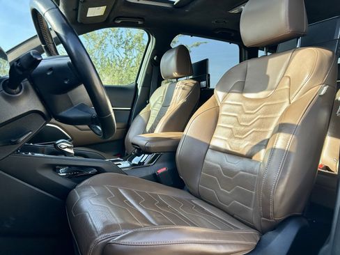 Used 2022 Kia Telluride SX w/ SX Prestige Package image 12