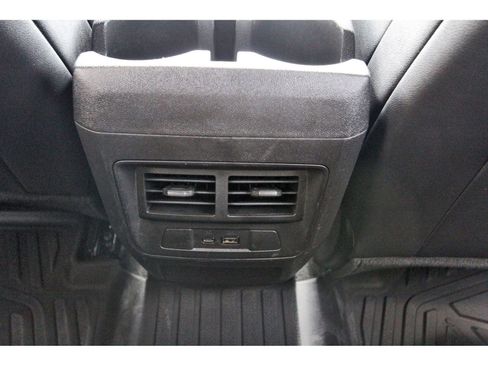 Used 2025 Chevrolet Colorado ZR2 w/ Technology Package AWD/4WD image 15