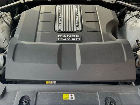 Used 2014 Land Rover Range Rover HSE AWD/4WD image 9