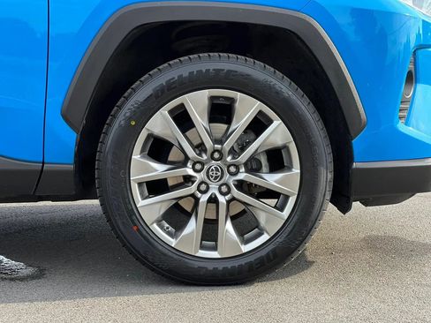 Used 2019 Toyota RAV4 XLE Premium w/ All Weather Liner Package AWD/4WD image 45