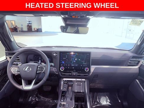 Certified 2025 Lexus GX 550 image 17