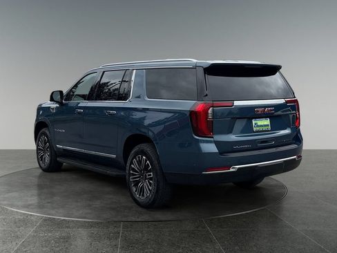 Used 2025 GMC Yukon XL Elevation AWD/4WD image 7