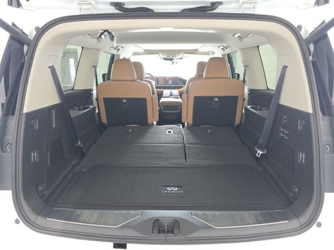 New 2026 INFINITI QX80 Luxe w/ Cargo Package AWD/4WD image 18