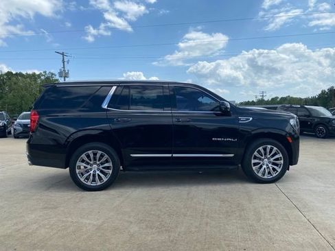 Used 2022 GMC Yukon Denali AWD/4WD image 6