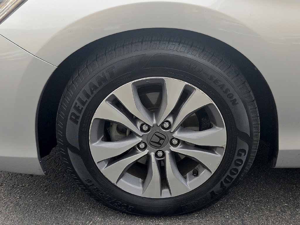 Used 2015 Honda Accord LX image 8
