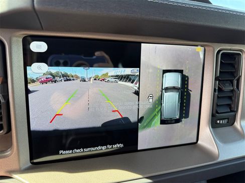 New 2025 Ford Bronco Outer Banks image 17