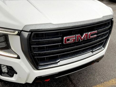 Used 2021 GMC Yukon XL AT4 w/ AT4 Premium Package image 34