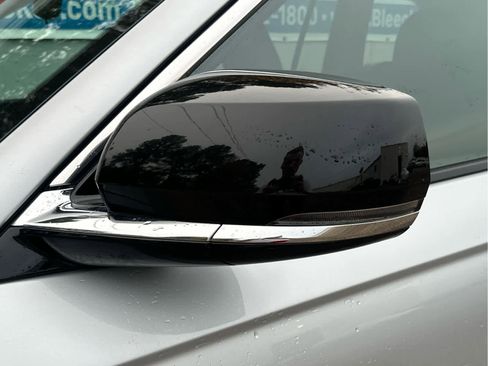 Used 2024 Jeep Grand Cherokee Limited image 12