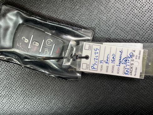 Used 2019 RAM 1500 Laramie AWD/4WD image 34