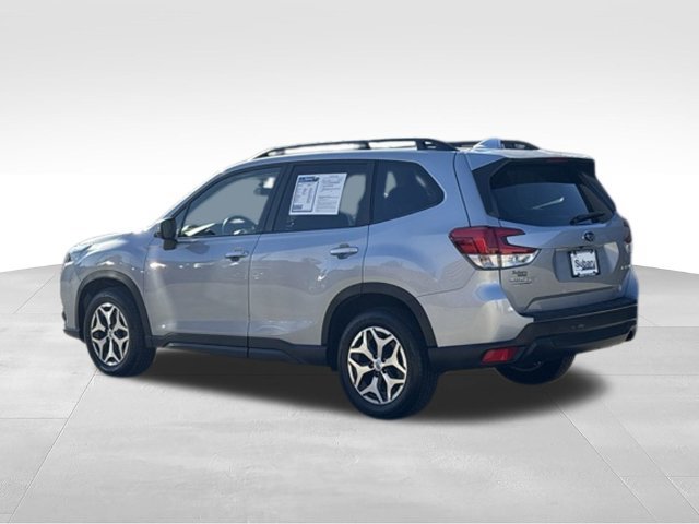 Used 2023 Subaru Forester Premium AWD/4WD image 5