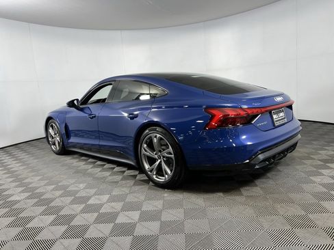 Used 2024 Audi e-tron GT Premium Plus image 9