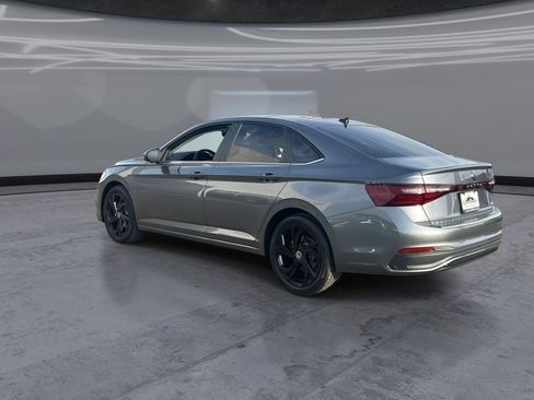 New 2026 Volkswagen Jetta SE FWD image 4