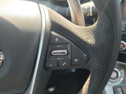 Used 2023 Nissan Maxima SR w/ Sport Mat Group FWD image 19