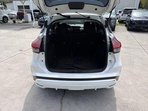Certified 2021 Nissan Kicks SR FWD image 34