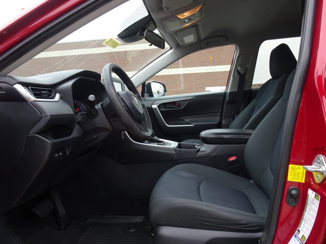 Used 2019 Toyota RAV4 LE w/ All Weather Liner Package AWD/4WD image 8