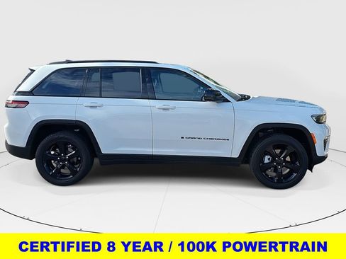 Used 2023 Jeep Grand Cherokee Limited w/ Luxury Tech Group II image 2