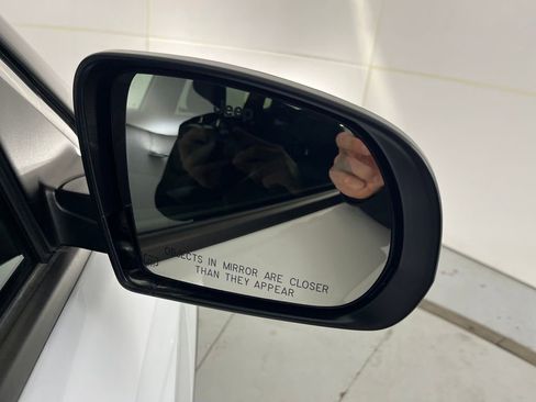 Used 2025 Jeep Compass Limited image 53