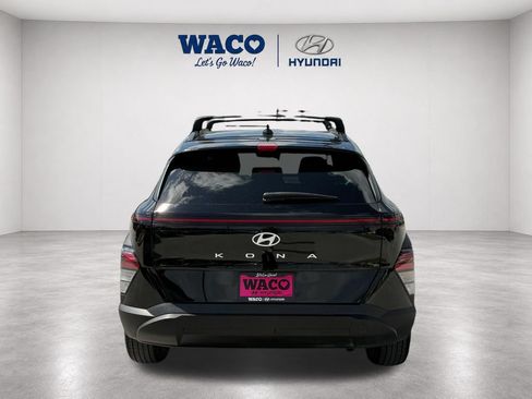 Used 2025 Hyundai Kona SEL FWD image 9