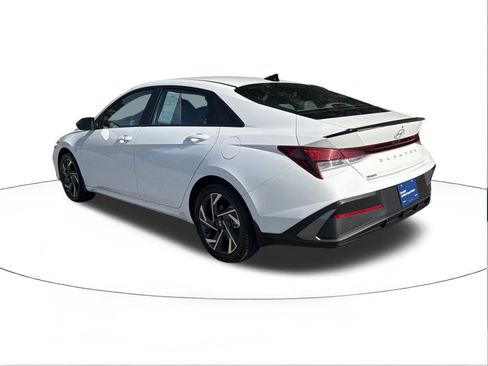 Certified 2025 Hyundai Elantra Sport image 5