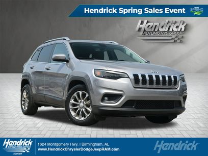 Used 2019 Jeep Cherokee Latitude Plus w/ Comfort/Convenience Group
