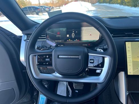 New 2026 Land Rover Range Rover Long Wheelbase SE image 14