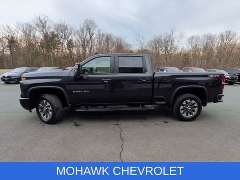 Used 2024 Chevrolet Silverado 2500 Custom w/ Custom Convenience Package image 2