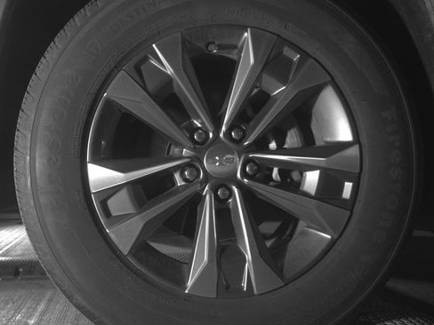 Used 2025 Chevrolet Equinox LT FWD image 15