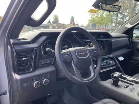 New 2026 GMC Sierra 1500 AT4 w/ Technology Package AWD/4WD image 10