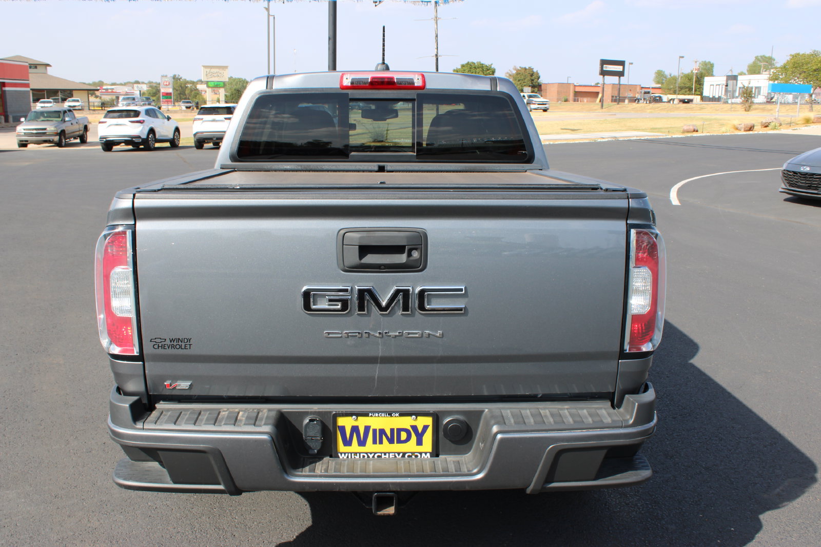 Used 2022 GMC Canyon Elevation w/ Elevation Premium Package AWD/4WD image 8