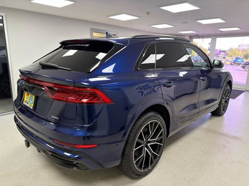 Used 2021 Audi Q8 Premium Plus w/ Premium Plus Package AWD/4WD image 3