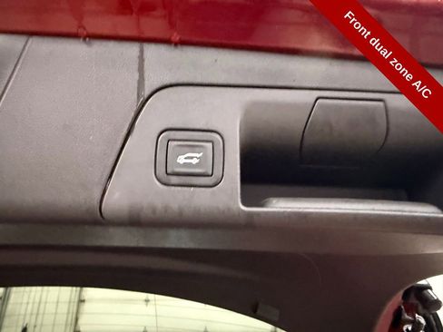 Used 2023 Buick Envision Preferred image 36