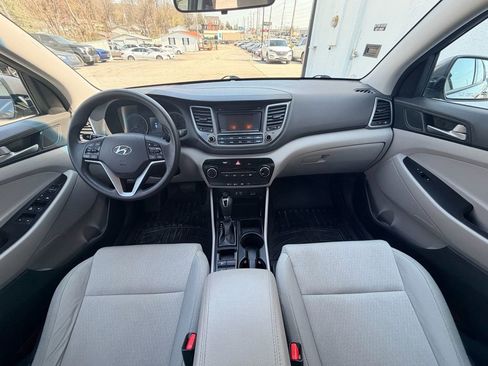 Used 2018 Hyundai Tucson SE image 19