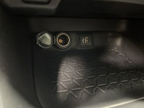 Used 2024 Toyota RAV4 LE image 27