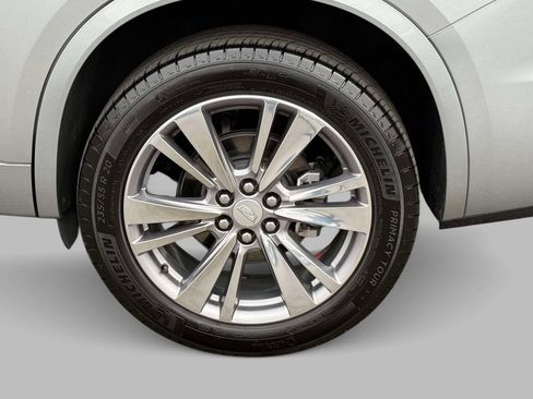 Used 2025 Cadillac XT6 Premium Luxury AWD/4WD image 7