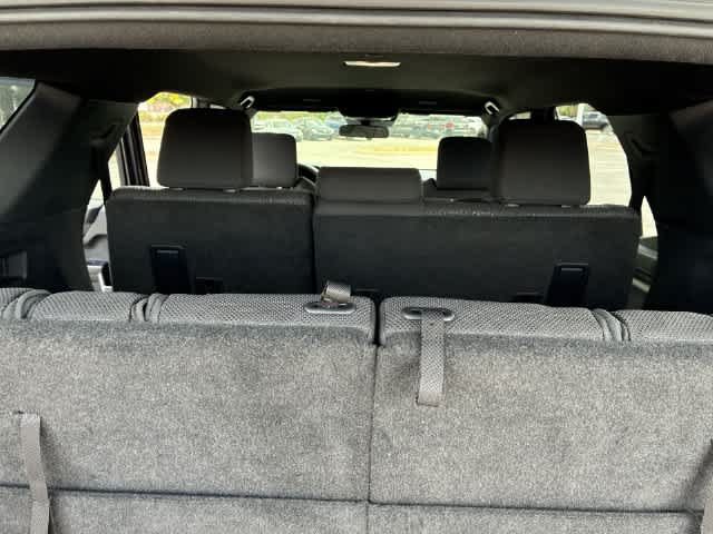 Used 2025 Toyota 4Runner SR5 AWD/4WD image 19