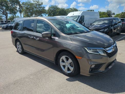 Used 2019 Honda Odyssey EX-L image 2