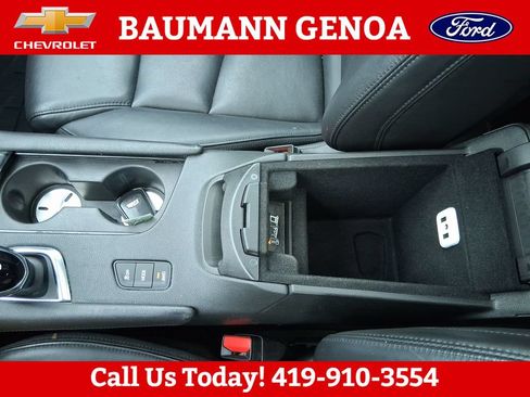 Used 2017 Cadillac XT5 Luxury w/ Driver Awareness Package AWD/4WD image 18