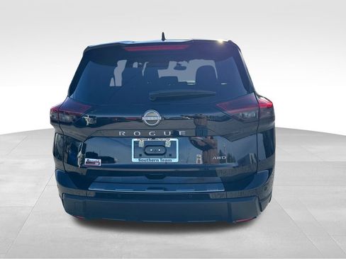 New 2026 Nissan Rogue SV w/ Cold Weather Package AWD/4WD image 5