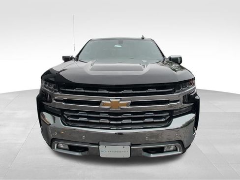 Used 2019 Chevrolet Silverado 1500 LTZ w/ LTZ Plus Package AWD/4WD image 8